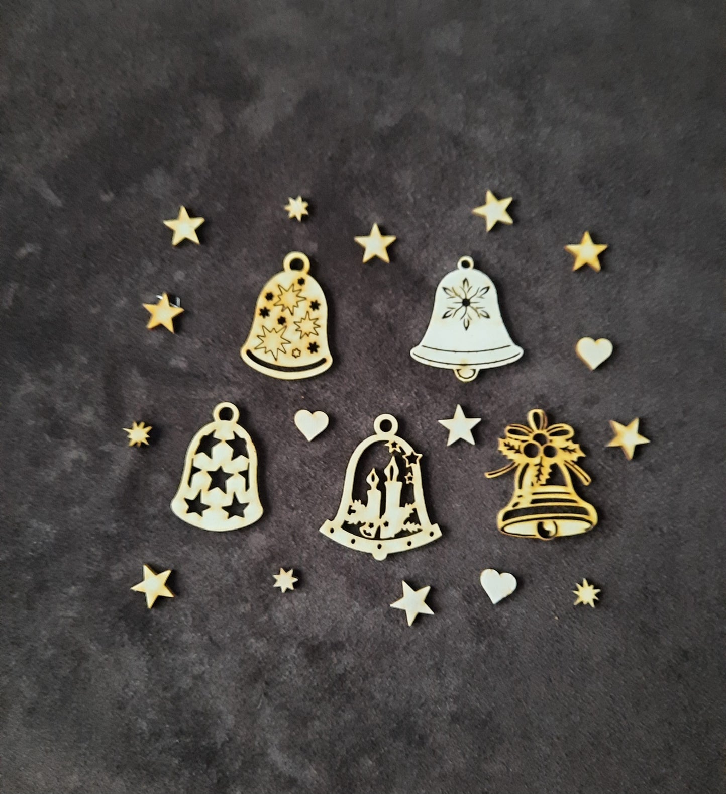 Christbaum-Schmuck - Christbaum-Kugeln in Glocken-Form aus Holz