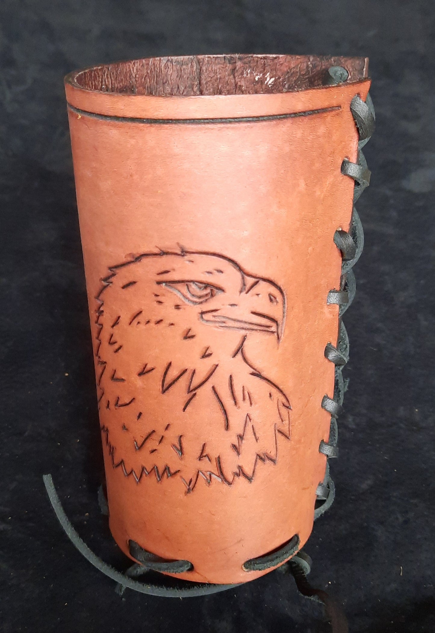 Trinkflaschenhalter – Adlerkopf - schnell und flexibel anpassbar