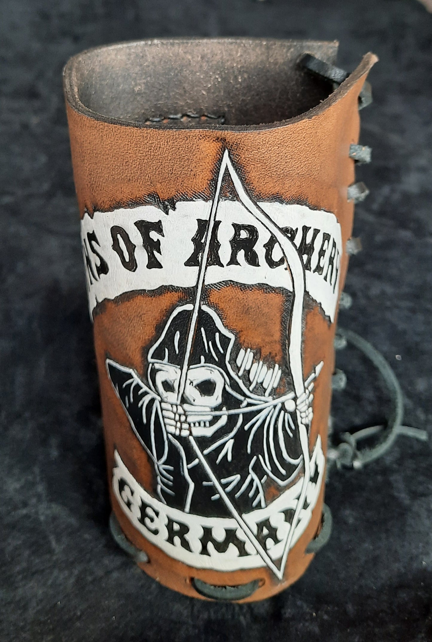 Trinkflaschen-Halter - Sons of Archery – schnell und flexibel anpassbar