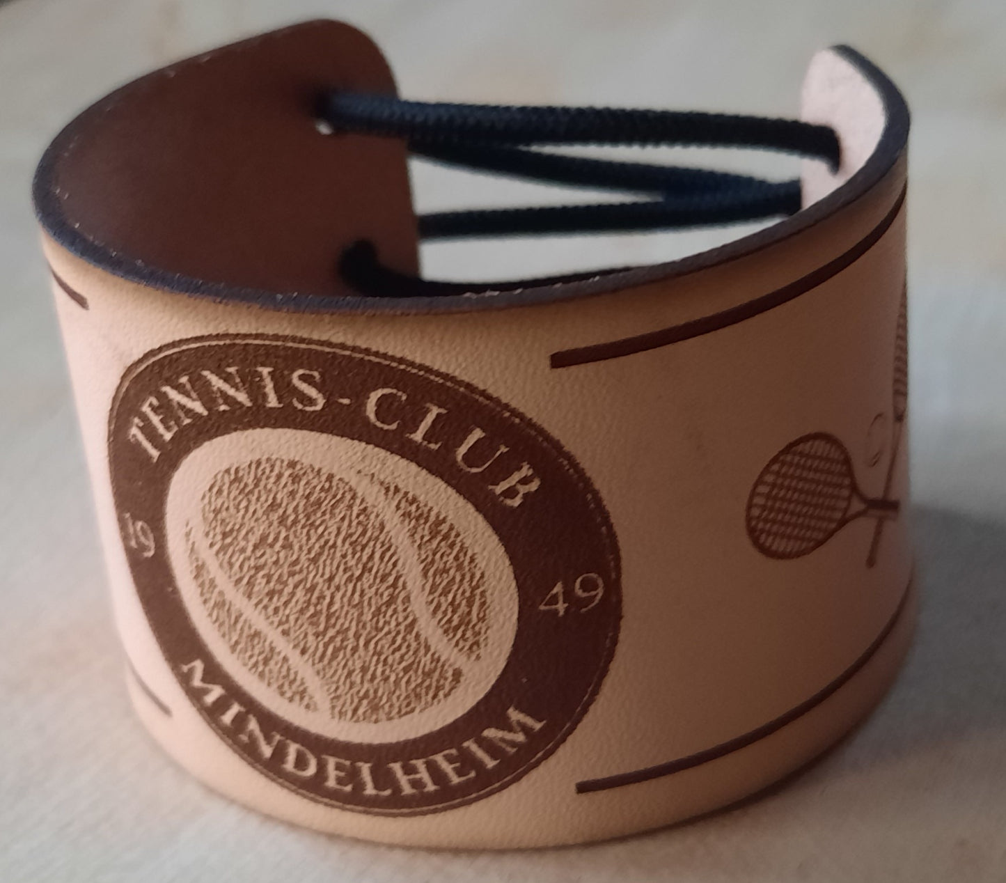 Leder-Armband (Design frei zu gestalten) - hier für den Tennisclub  "TC Mindelheim"