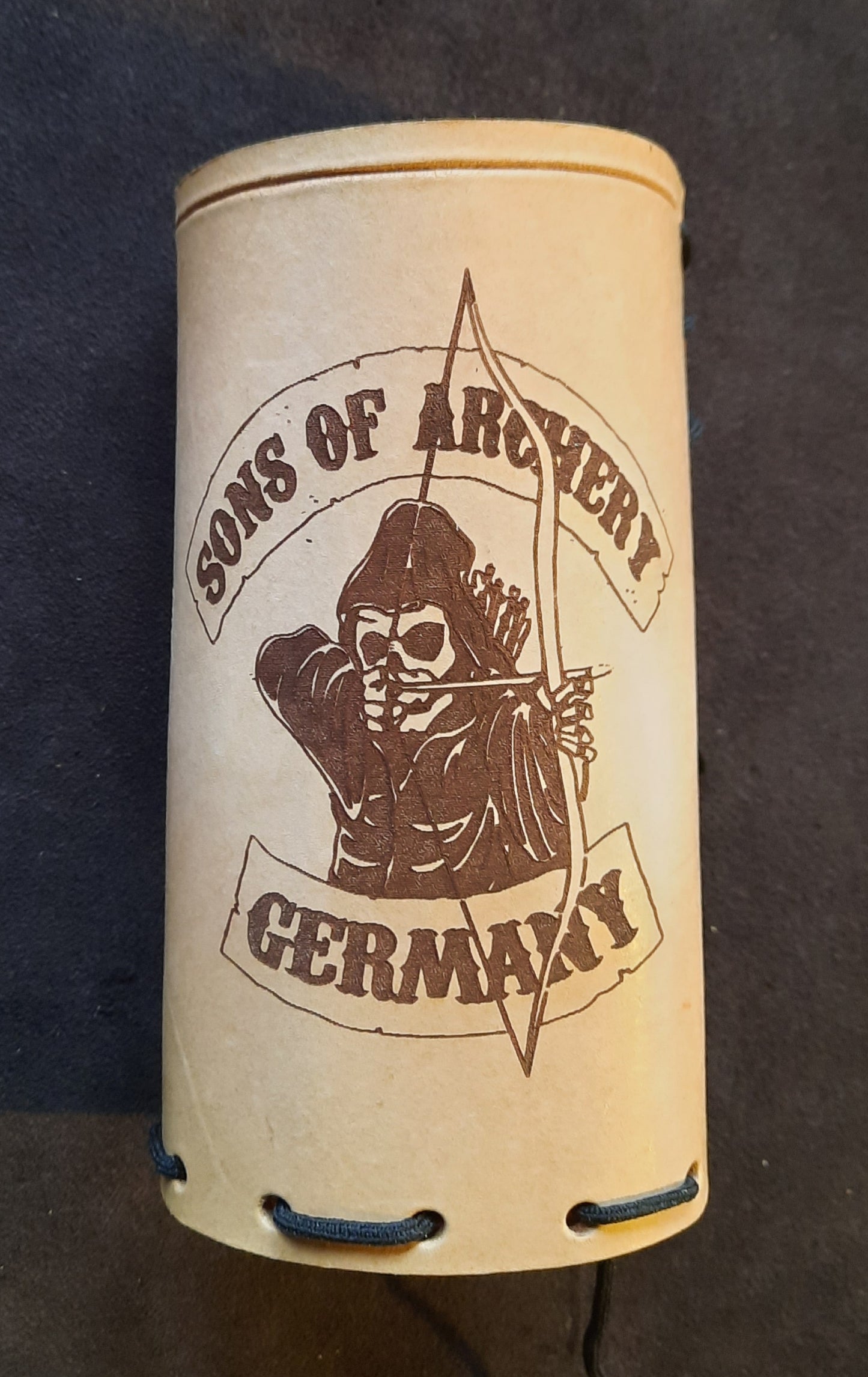 Sons of Archery – Trinkflaschen-Halter - helles, unbehandeltes Leder
