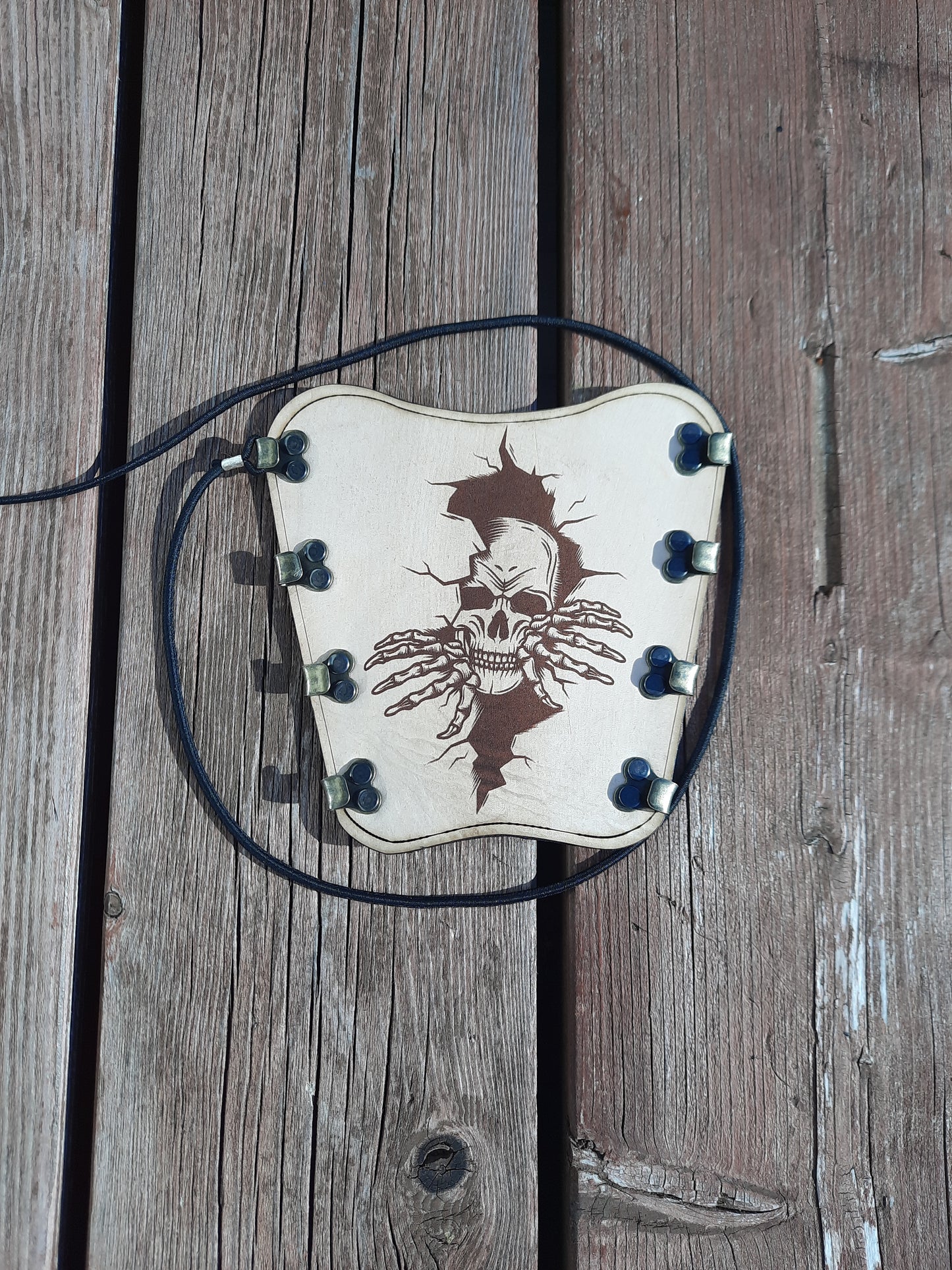 Creeper-Motriv - Armschutz helles, unbehandeltes Leder