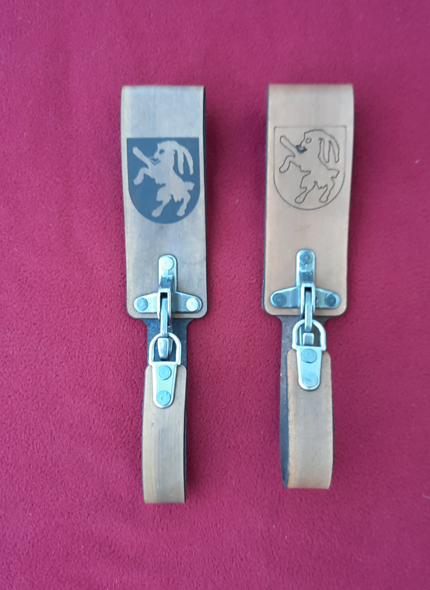 Mittelalterlicher Krug-Halter (individualisierbar)