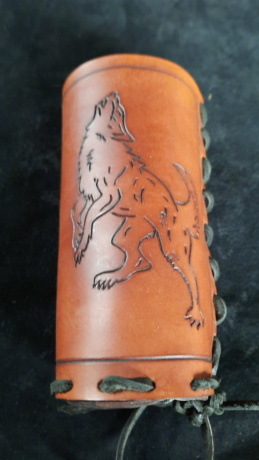 Trinkflaschenhalter – heulender Wolf– schnell und flexibel anpassbar